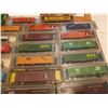 Image 6 : 34 cars 2 engines and tracks N scale