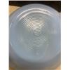 Image 2 : Pyrex bowl 9" blue delphite