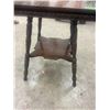 Image 3 : Oak parlor table, original - 24 X 24 X 28 H