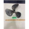 Image 1 : 10" solid brass boat motor propeller