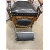 Image 5 : Late 1800's Koken Barber Chair - professionally refurbished. Originally from Tomyn's barber shop/poo