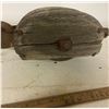 Image 3 : Wooden block pully 20" total length - damage on side