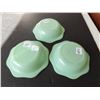 Image 3 : PYREX GREEN SPRAYWARE OCTAGONAL DESSERT DISHES