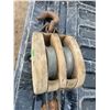 Image 2 : Wooden Block Pully