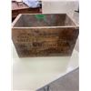 Image 1 : Ammo Box - Dominion Cartridges 15"x10" Marshall Wells Comp Tag