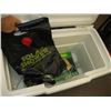 Image 2 : COLEMAN COOLER WITH 2 PORTABLE CAMPING SHOWERS & A TOASTER GRILL