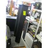 Image 2 : 3 NUANCE SPEAKERS AND SUB WITH STANDS