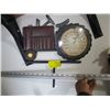 Image 1 : METAL TRACTOR THERMOMETER