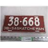 Image 1 : 1938 Sask License Plate (repainted)