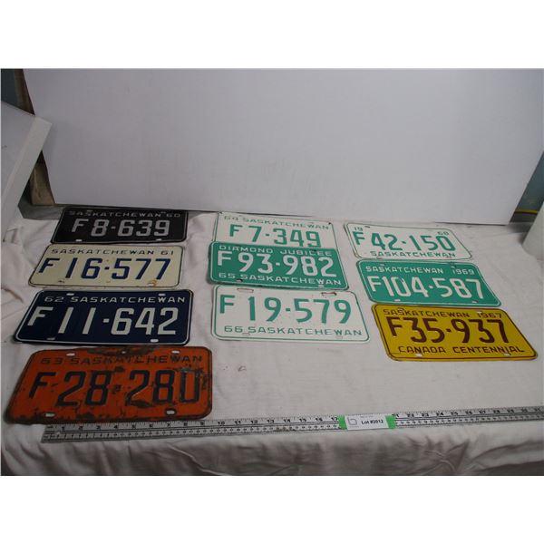 10 Farm Plates - Saskatchewan 1960-69