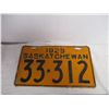 Image 2 : 1926,27,29 Sask License Plates