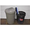 Image 1 : 2 plastic garbage cans (with snow brush)