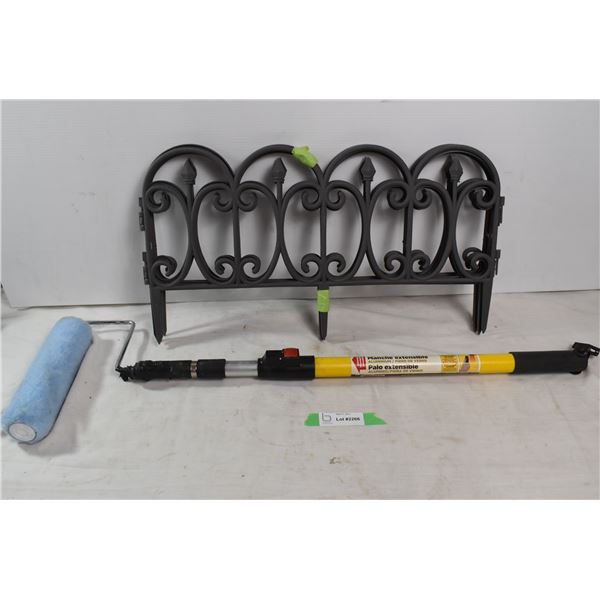 Extendable roller brush, Five 2' plastic garden fence