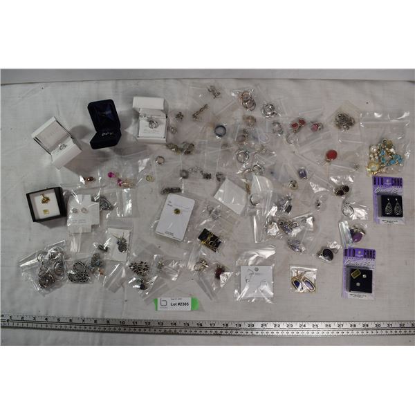 Lot of Jewellery - mostly earrings, some misc