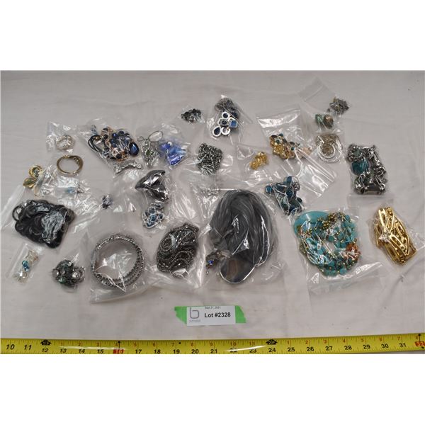 Large Mixed Jewellery Lot