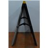 Image 3 : Plastic sawhorses 32"x22"