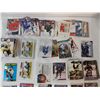 Image 6 : 2 columns full of hockey cards - approx 1600 - various cards+condition