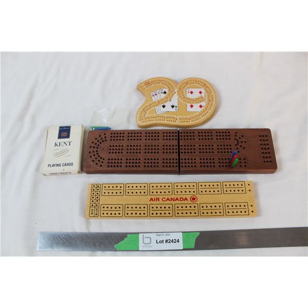 Lot of small portable cribbage boards