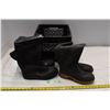 Image 1 : 2 Pairs of rubber boots, size 10 & 9. Black milk crate included