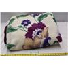 Image 1 : Large floral blanket