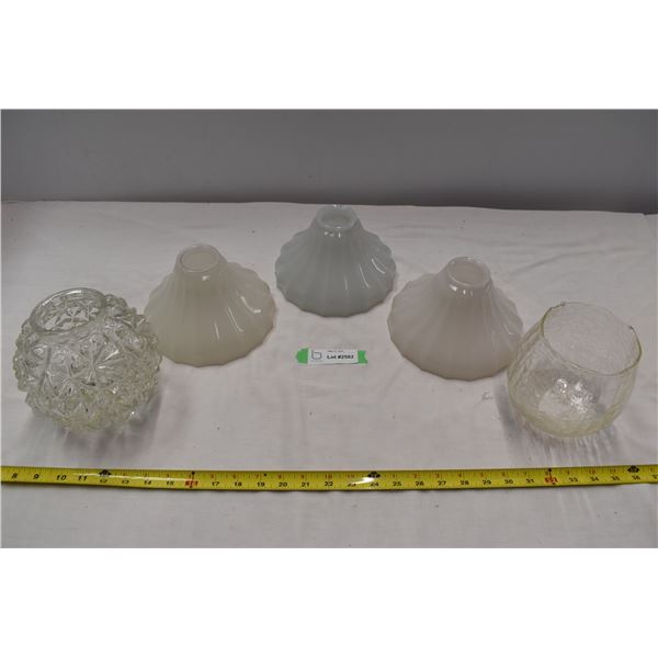 3 Glass light bowls, 1 glass bowl