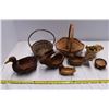 Image 1 : Lot of wicker baskets - ducks + flower hanger