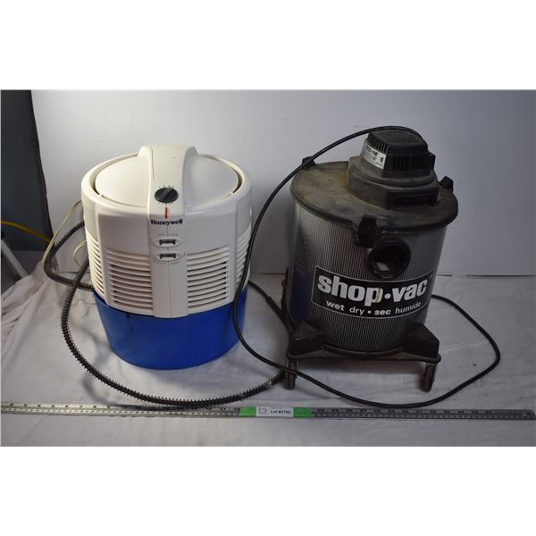 Vintage shop vac + de-humidifer