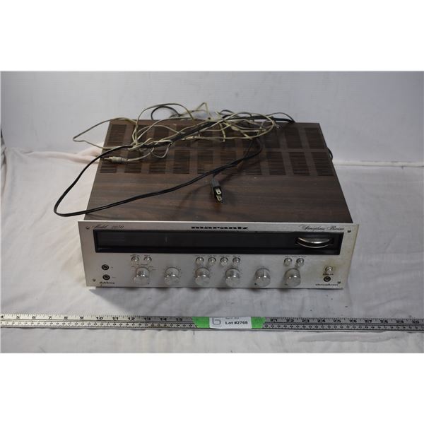 Vintage Marantz 2230 stereo receiver