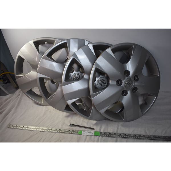 Toyota Plastic Hubcaps