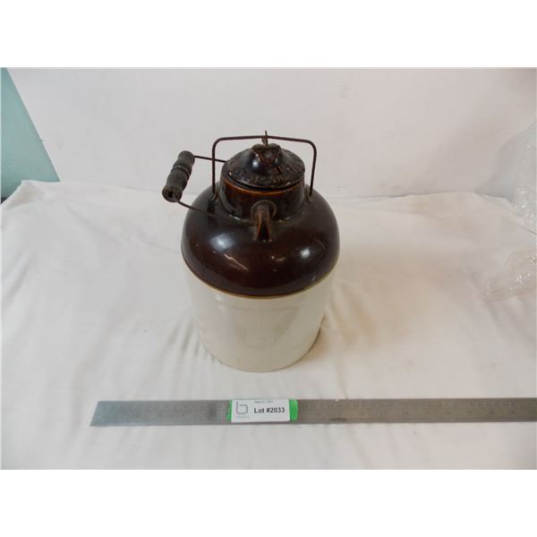 Jar Crock with lid - 7  diamter 11  tall - date stamped 1901