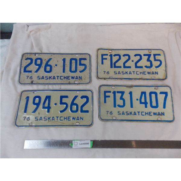(4) 1976 Sask License Plates - 2 farm plates