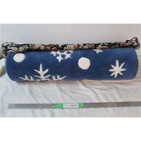 Snowflake welcome mat with snowman carry sleeve