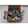 Image 2 : Box of Avon ornaments & perfumes