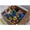 Image 3 : Box of Avon ornaments & perfumes