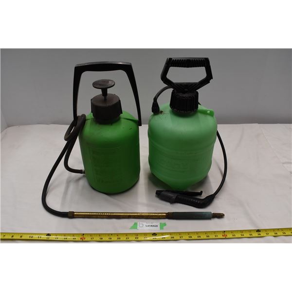 2 chemical sprayers - 2 gallons