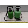Image 1 : 2 chemical sprayers - 2 gallons