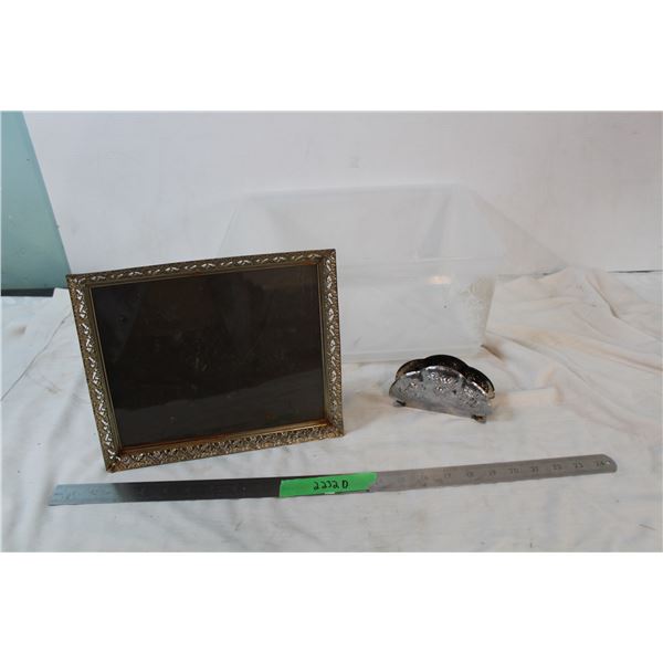 Ornate looking napkin holder + picture frame in plastic tub