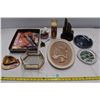 Image 1 : Misc lot with decorative plates, jewellery box, cheap mircophone
