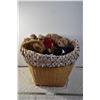 Image 1 : Wicker Basket with Teddy Bears and Pillows