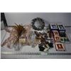 Image 1 : Lot of Christmas Decorations and Ornaments