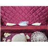 Image 3 : Cedar box with seashell collection