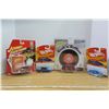 Image 1 : 2 Hot Wheels Classics and 2 Johnny Lightning