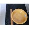 Image 2 : Rare vintage Fiestaware. Yellow 8 1/2 veg. Nappy bowl