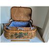 Image 2 : Large wicker & wood basket. 2 handles, hinged lid & cloth insert.