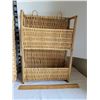 Image 3 : Nice wicker mirror and wall shelf.