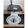 Image 2 : Vintage Hanson utility scale. 24lb. Capacity. Working