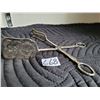 Image 1 : Vintage silver plated pastry tongs.