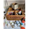 Image 6 : Farmer's market box with magnets, thimbles, S&P shakers etc.