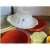 Image 4 : Lot of vintage Tupperware. Bowls, Cups, Jelly Mold, lids .