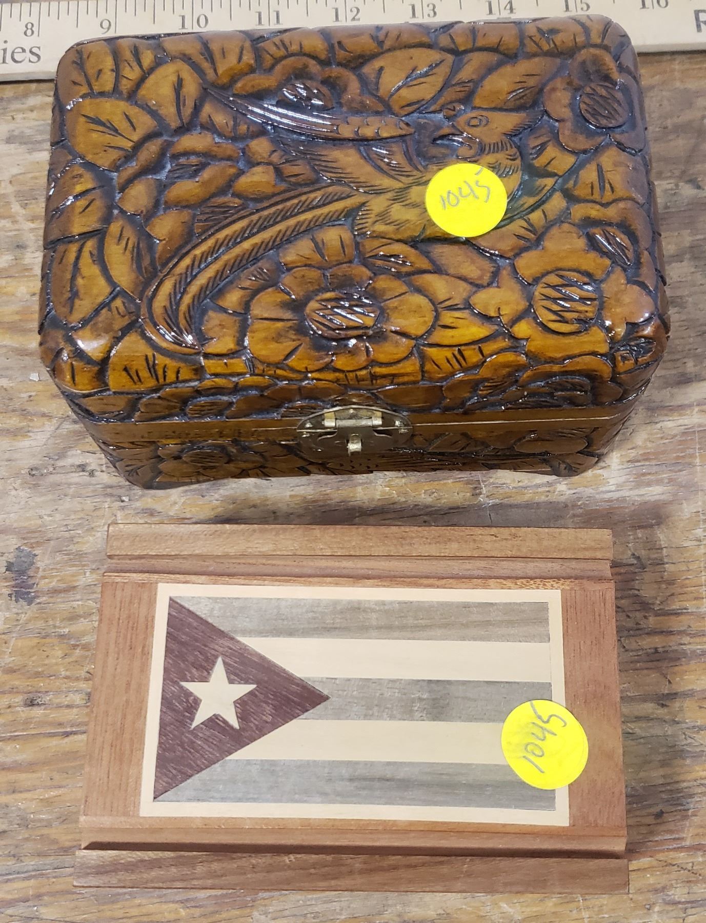Hand carved trinket box, Wooden Cuban Flag trincket box